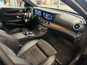 Mercedes-Benz E-Класс, 2020г, полный привод, автомат