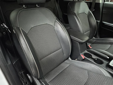 Kia Ceed, 2021г, передний привод, робот