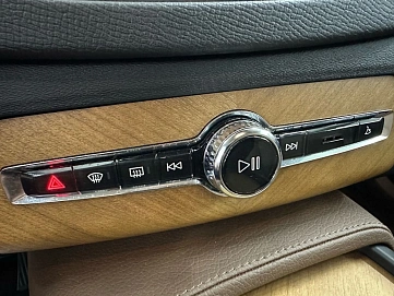 Volvo XC90, 2020г, полный привод, автомат
