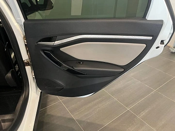 Lada (ВАЗ) Vesta, 2019г, передний привод, механика