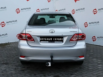 Toyota Corolla, 2012г, передний привод, механика