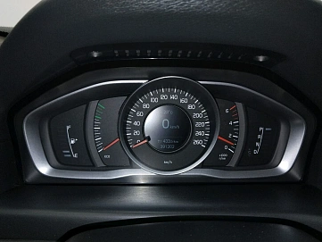 Volvo XC70, 2014г, передний привод, автомат