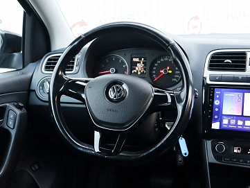 Volkswagen Polo, 2017г, передний привод, автомат