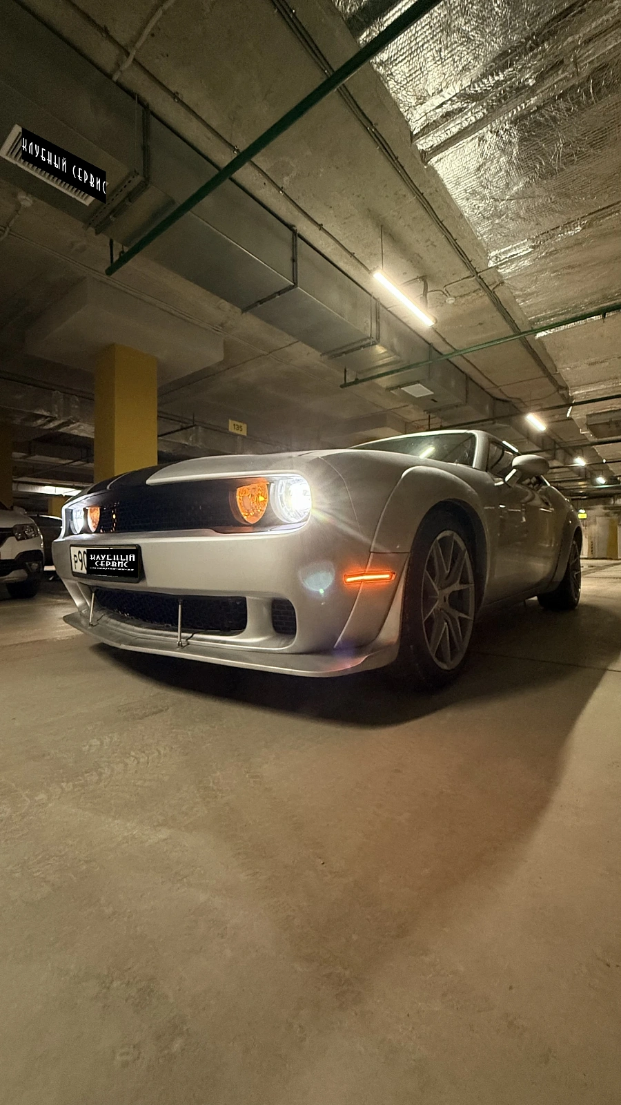 Dodge Challenger, 2012г., задний привод, автомат