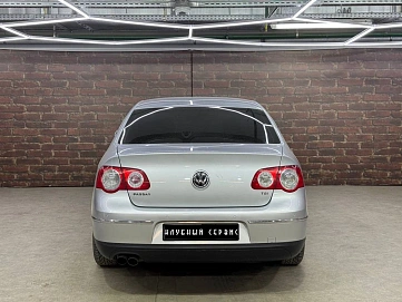 Volkswagen Passat, 2009г, передний привод, робот