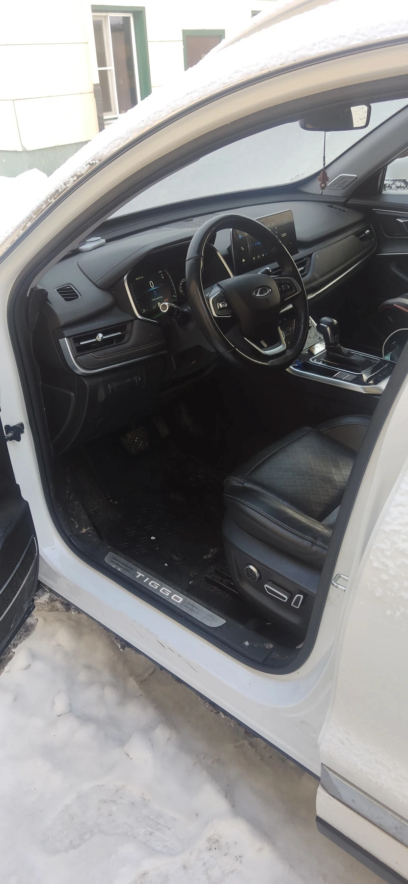 Chery Tiggo 8, 2021г., передний привод, робот