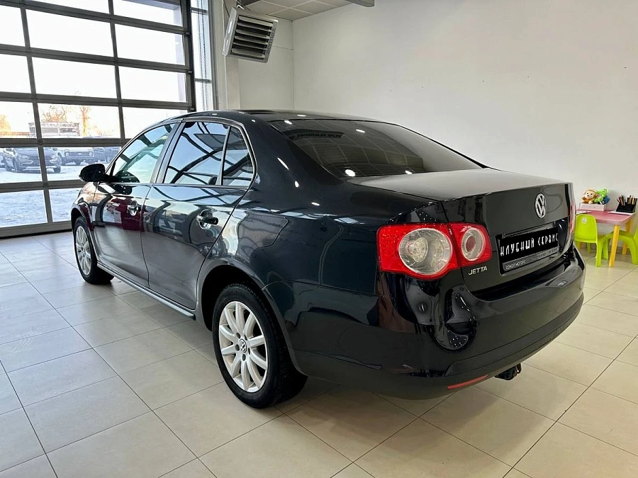 Volkswagen Jetta, 2010г., передний привод, механика