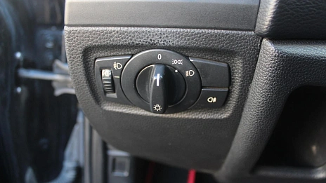 BMW 1 серии, 2008г., передний привод, автомат