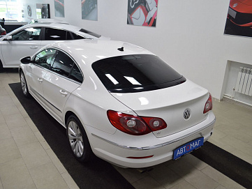 Volkswagen Passat CC, 2010г, передний привод, робот