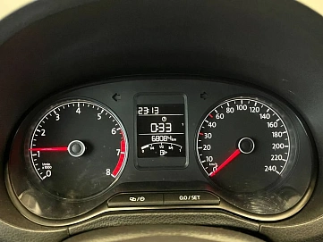 Volkswagen Polo, 2019г, передний привод, механика