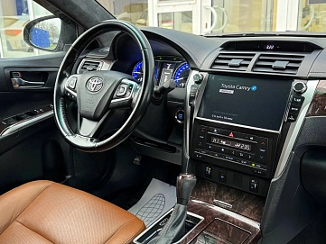 Toyota Camry, 2017г, передний привод, автомат