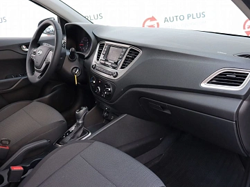 Hyundai Solaris, 2021г, передний привод, автомат