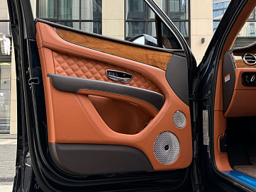 Bentley Bentayga, 2024г, полный привод, автомат