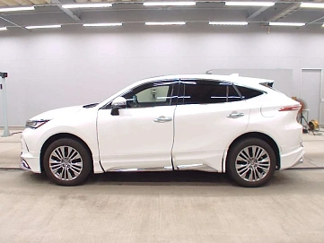 Toyota Harrier, 2022г, полный привод, вариатор