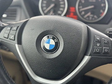 BMW X5, 2010г., передний привод, автомат