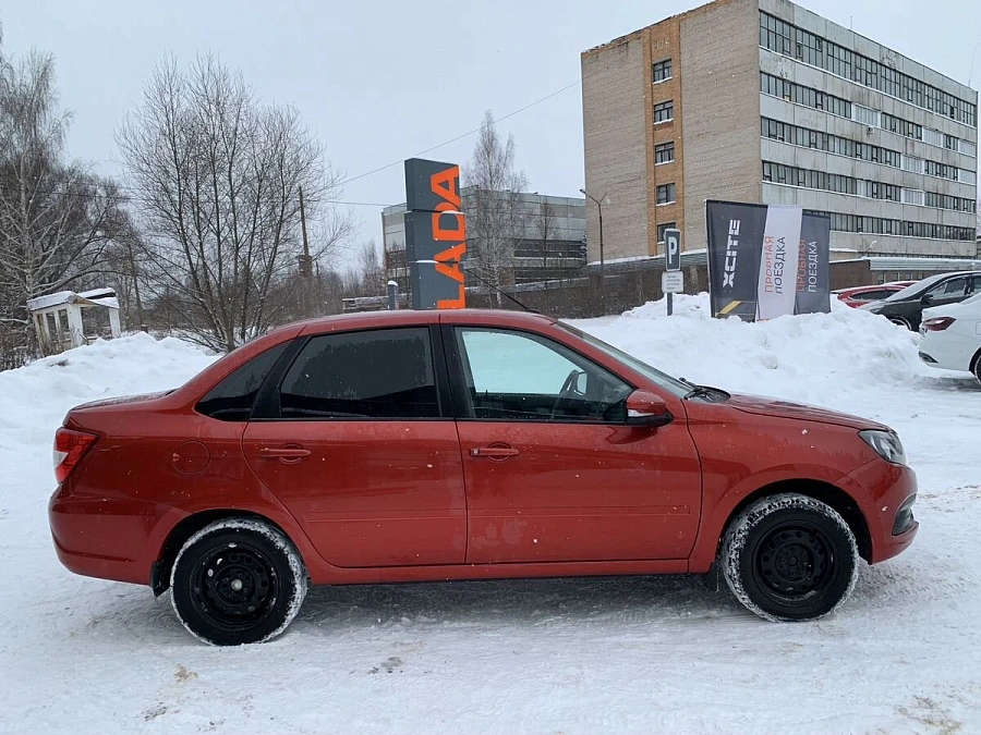 Lada (ВАЗ) Granta, 2022г., передний привод, механика