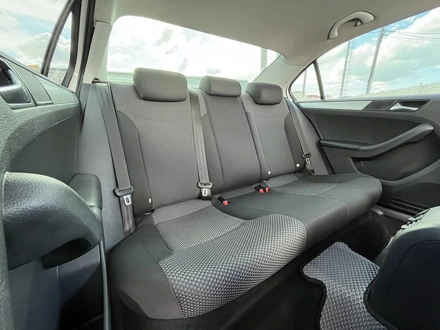 Volkswagen Jetta, 2013г., передний привод, автомат
