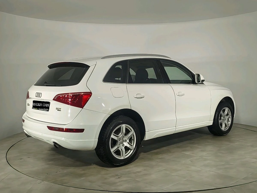 Audi Q5, 2010г., полный привод, робот