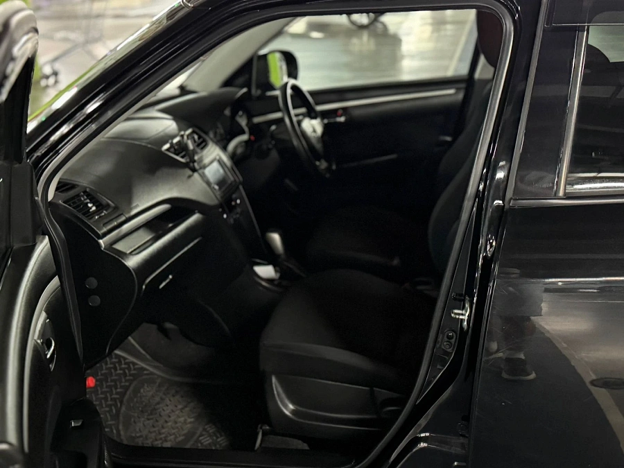 Suzuki Swift, 2014г., передний привод, вариатор