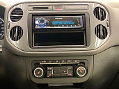 Volkswagen Tiguan, 2012г., передний привод, робот