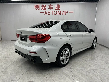 BMW 1 серии, 2021г, передний привод, робот