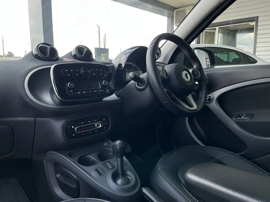 Smart Forfour, 2016г., задний привод, автомат
