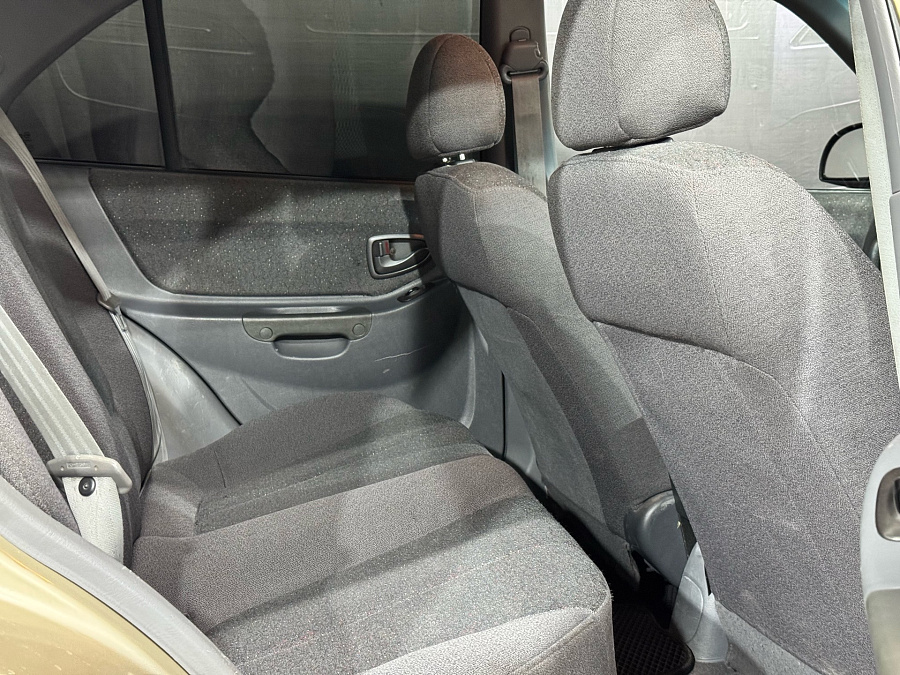 Hyundai Accent, 2003г., передний привод, автомат