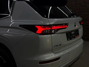 Mitsubishi Outlander, 2023г, полный привод, вариатор