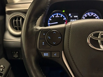 Toyota RAV4, 2019г, передний привод, автомат