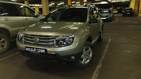 Renault Duster, 2015г., полный привод, механика