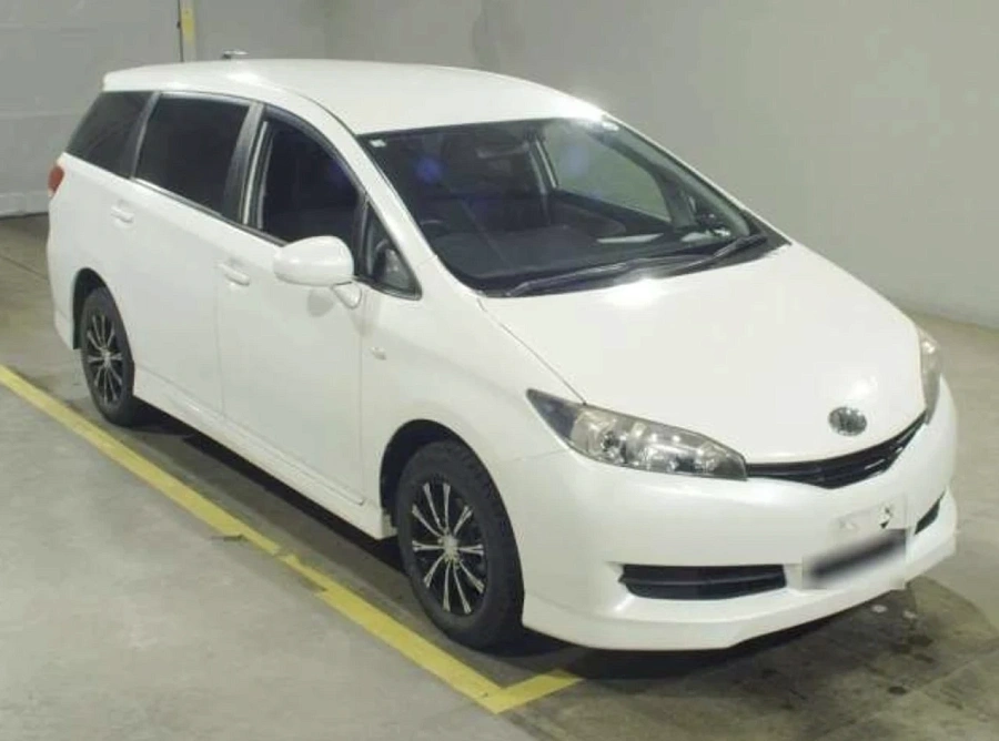Toyota Wish, 2010г., передний привод, вариатор