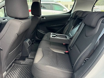 Peugeot 308, 2011г, передний привод, механика