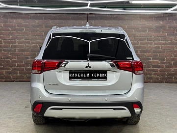 Mitsubishi Outlander, 2021г, полный привод, вариатор