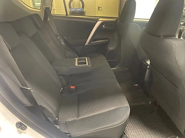 Toyota RAV4, 2016г, передний привод, вариатор