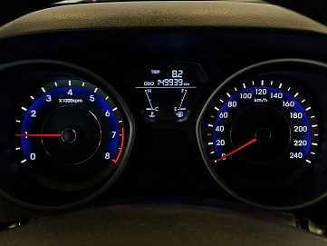 Hyundai Elantra, 2012г, передний привод, механика