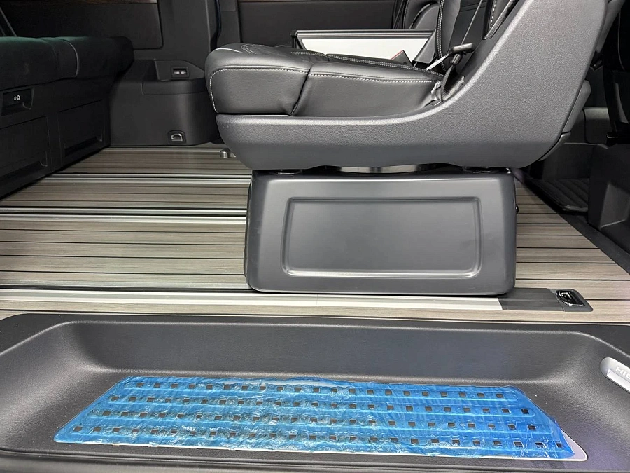 Volkswagen Multivan, 2023г., полный привод, робот