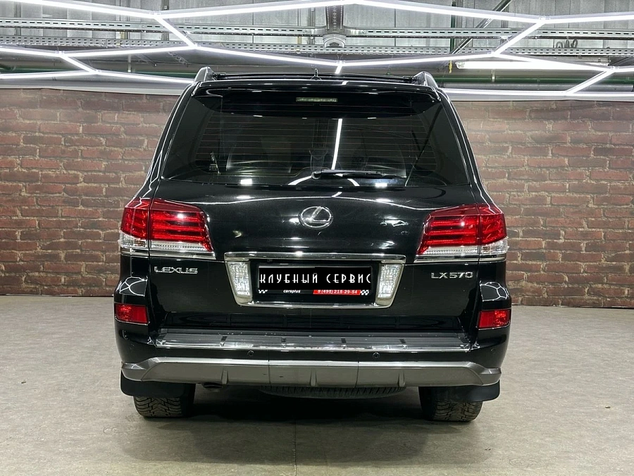 Lexus LX, 2015г., полный привод, автомат