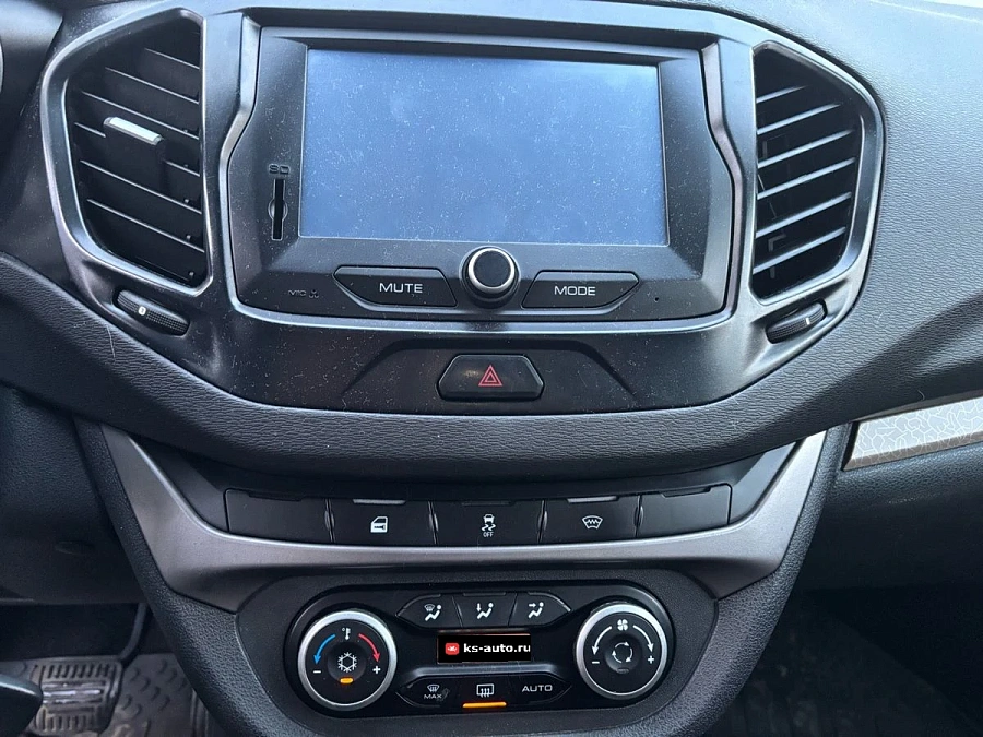 Lada (ВАЗ) Vesta, 2017г., передний привод, робот