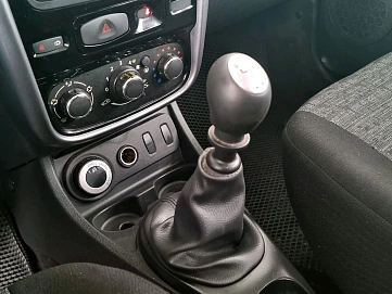 Renault Duster, 2012г, передний привод, механика