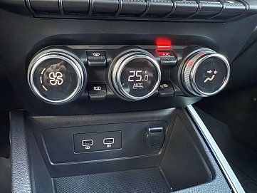 Renault Arkana, 2021г, передний привод, автомат