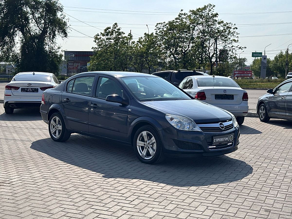 Opel Astra, 2008г., передний привод, робот