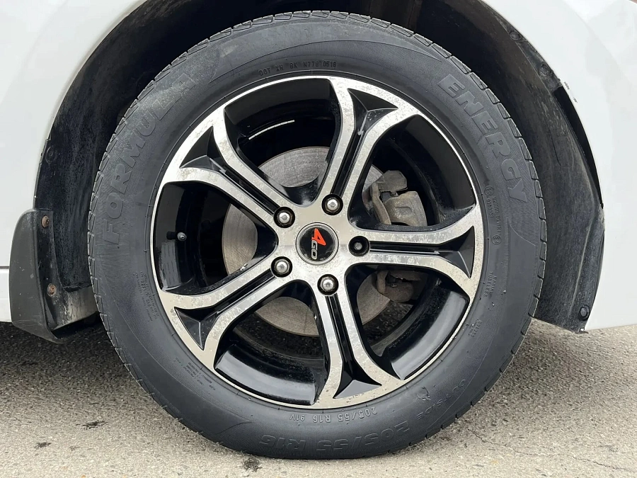 Hyundai Elantra, 2018г., передний привод, автомат