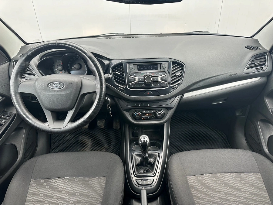 Lada (ВАЗ) Vesta, 2017г., передний привод, механика