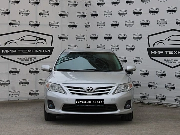 Toyota Corolla, 2012г, передний привод, автомат