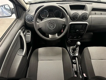 Renault Duster, 2012г, передний привод, механика