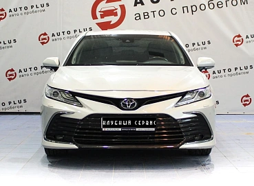 Toyota Camry, 2021г, передний привод, автомат