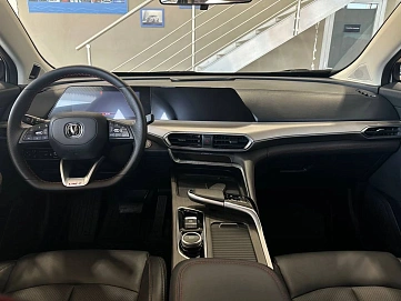 Changan UNI-T, 2021г, передний привод, робот