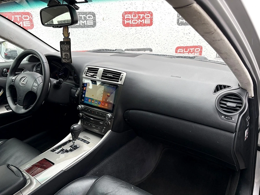 Lexus IS, 2006г., передний привод, автомат