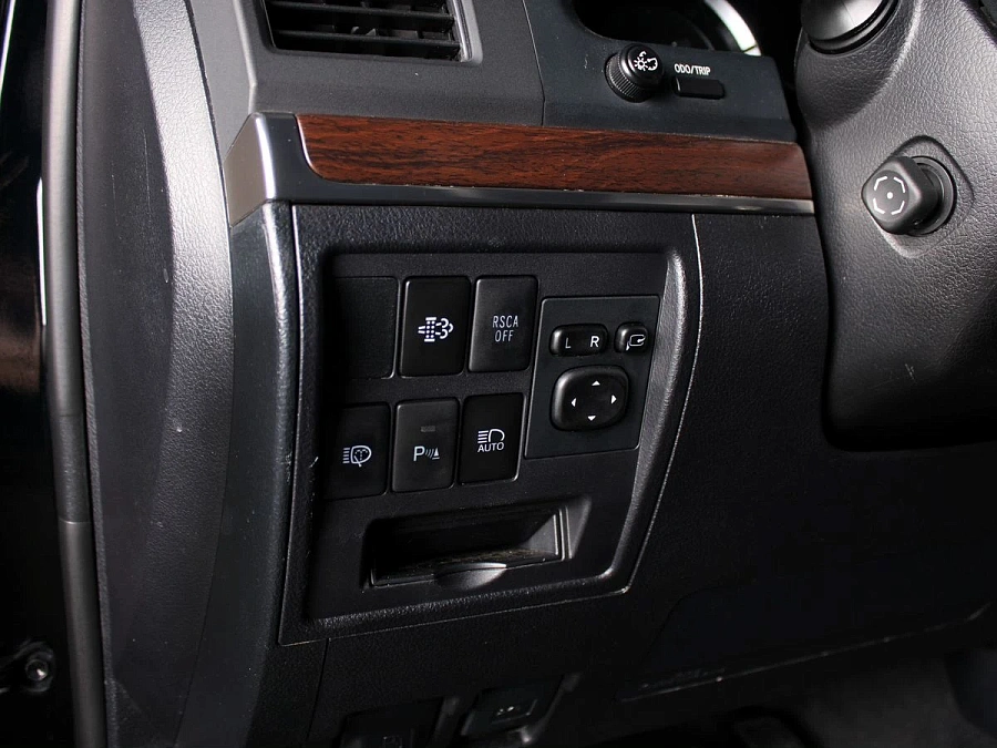 Toyota Land Cruiser, 2016г., полный привод, автомат