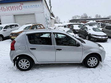 Renault Sandero, 2014г, передний привод, механика